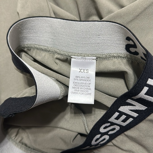 Essentials - Picture 8 of 8